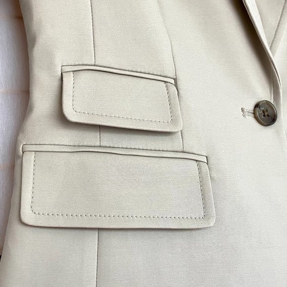 NWT ~ Banana Republic Blazer ~ Size 0P - Picture 4 of 11